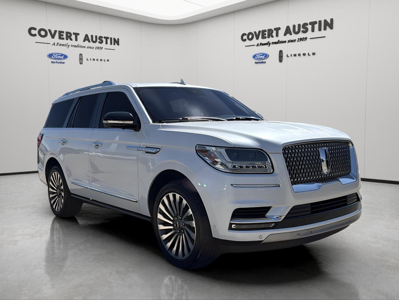 Used Car 2019 Lincoln Navigator  Reserve For Sale Under $35,000 In Austin, Texas