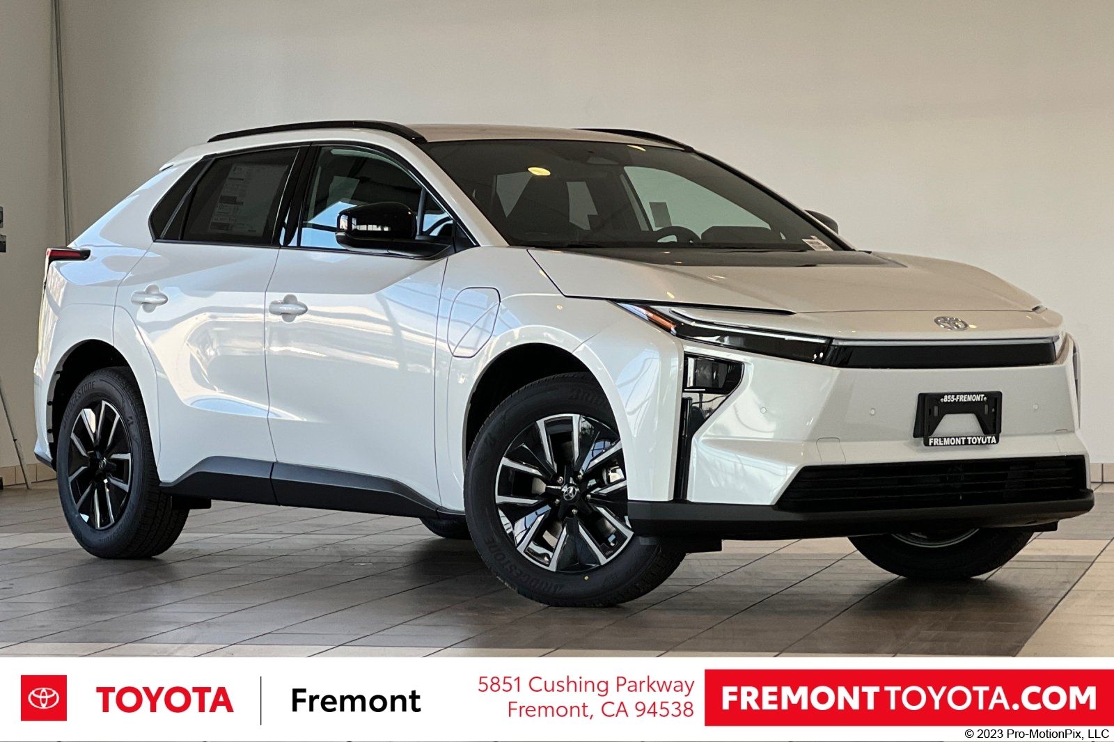 Pearl 2026 Toyota bZ XLE Plus FWD SUV / Crossover Front-Wheel Drive Automatic