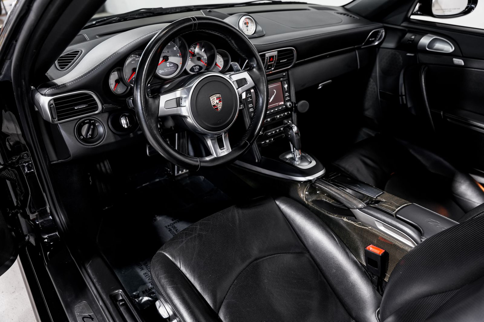 2011 Porsche 911 Turbo S — photo 9