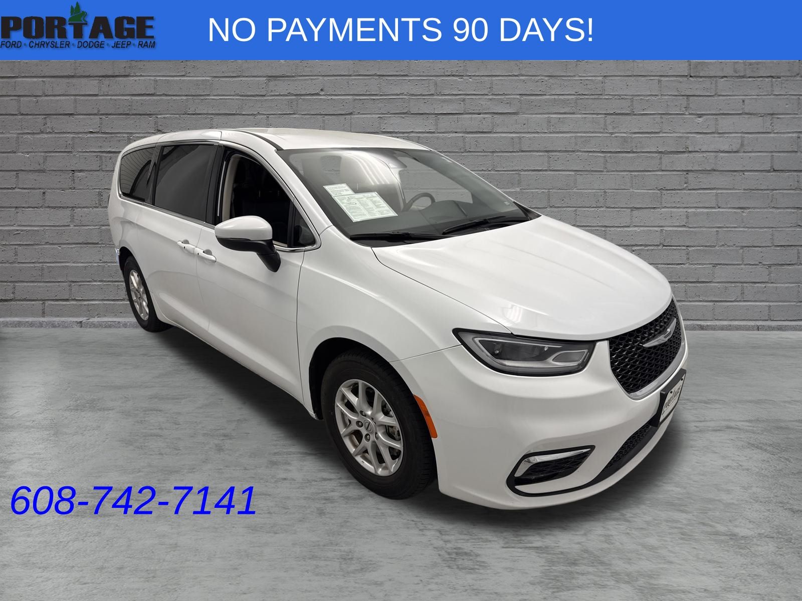 2023 Chrysler Pacifica Touring L