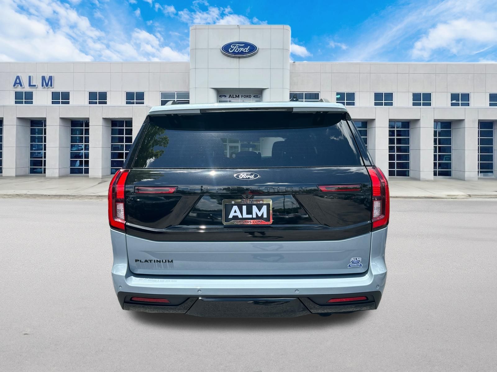 New 2026 Glacier Gray Metallic Tri-Coat Ford Platinum® image 7