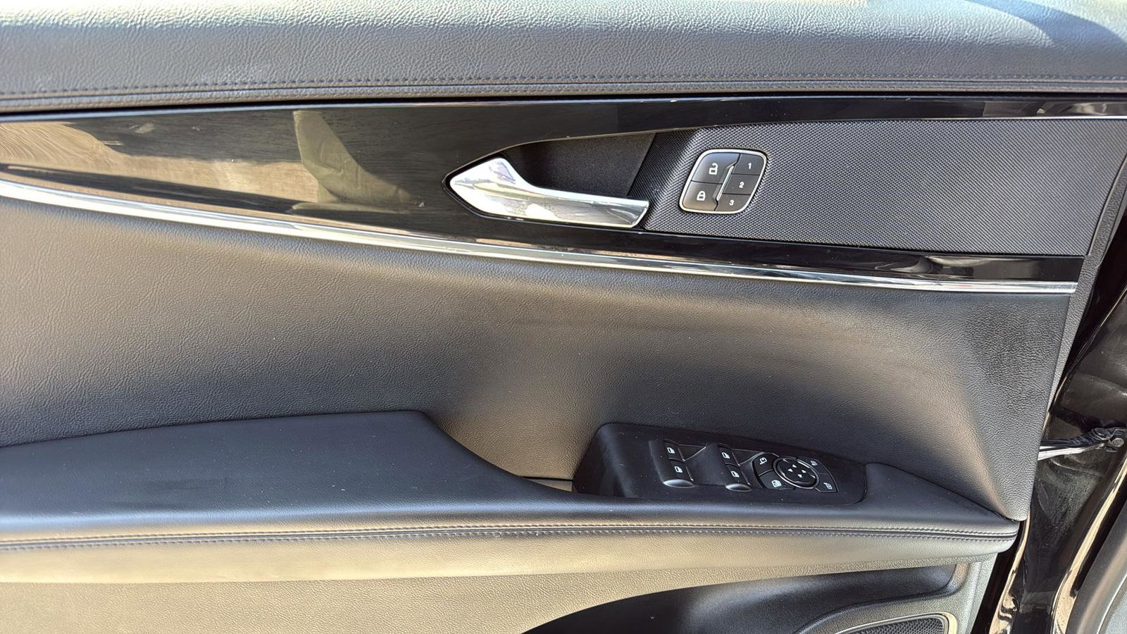 Used Car 2023 Lincoln Nautilus  Standard For Sale Under $30,000 In Austin, Texas