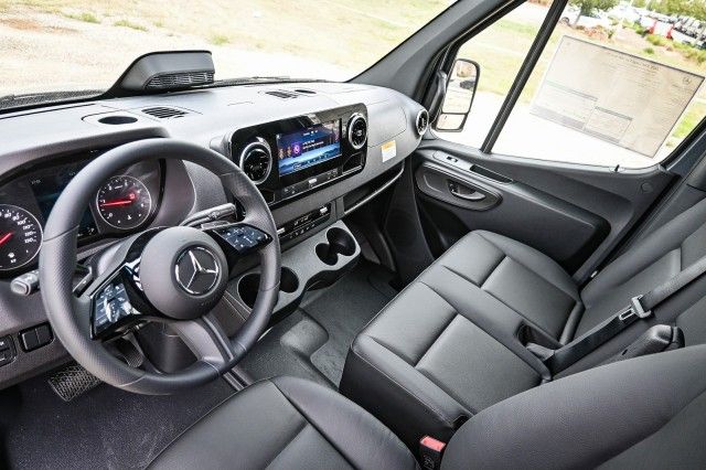 2025 Mercedes-Benz Sprinter Cargo Van Base - Photo 12