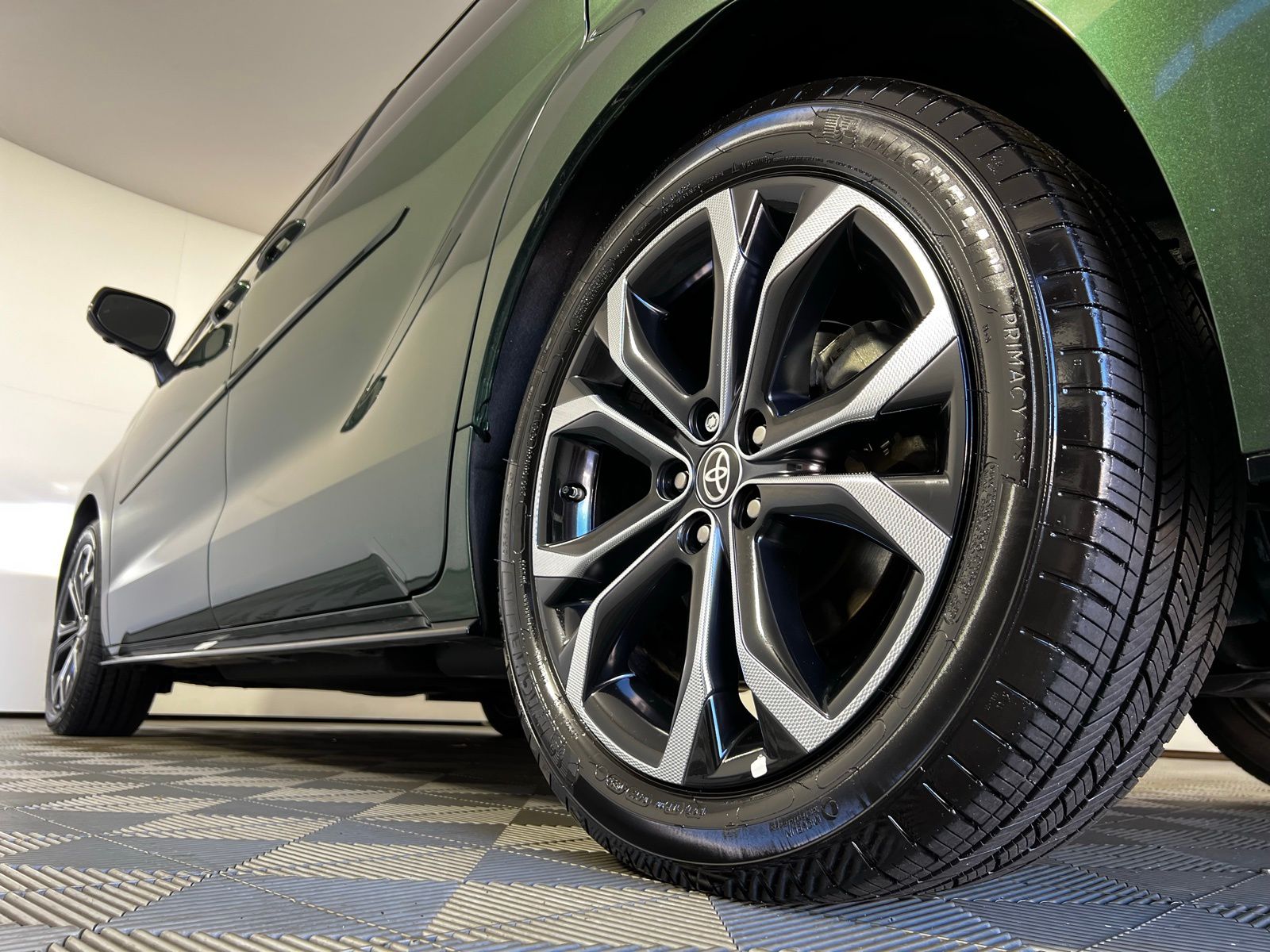 Thumbnail: 2025 Toyota Sienna - 32