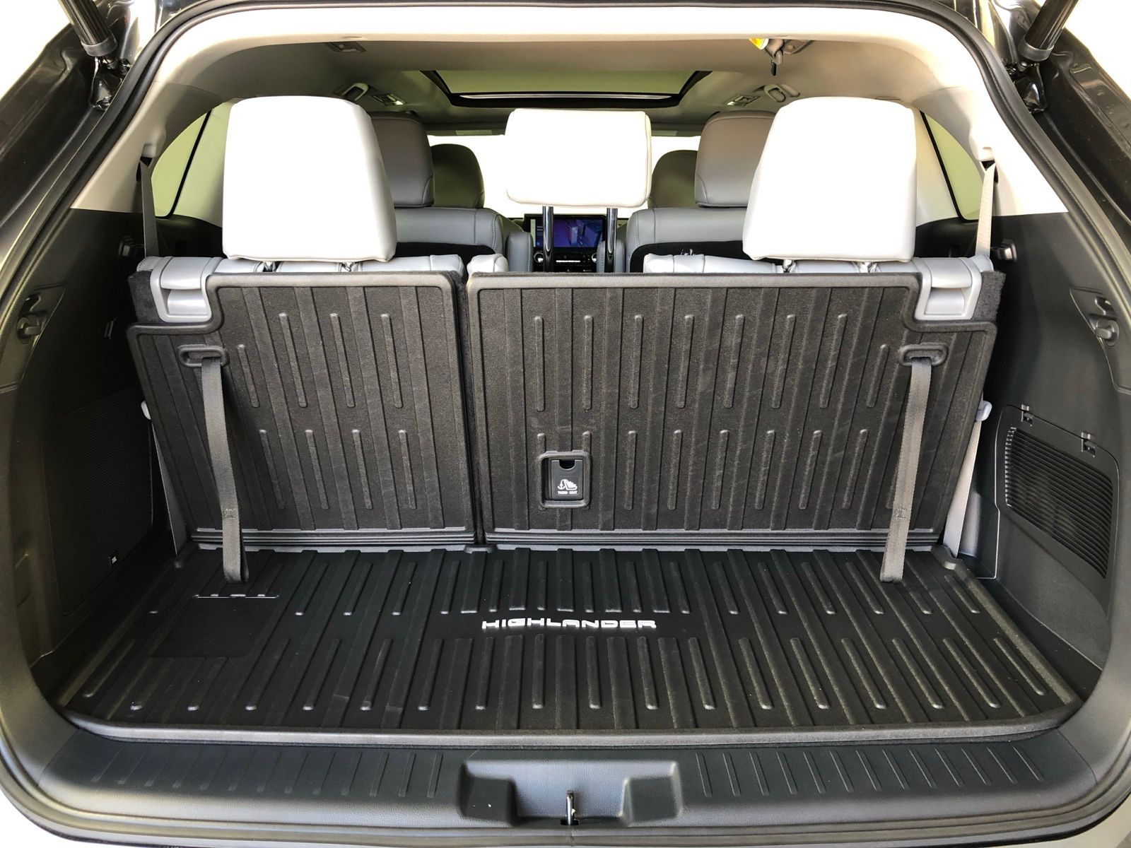 2025 Toyota Highlander Platinum 24