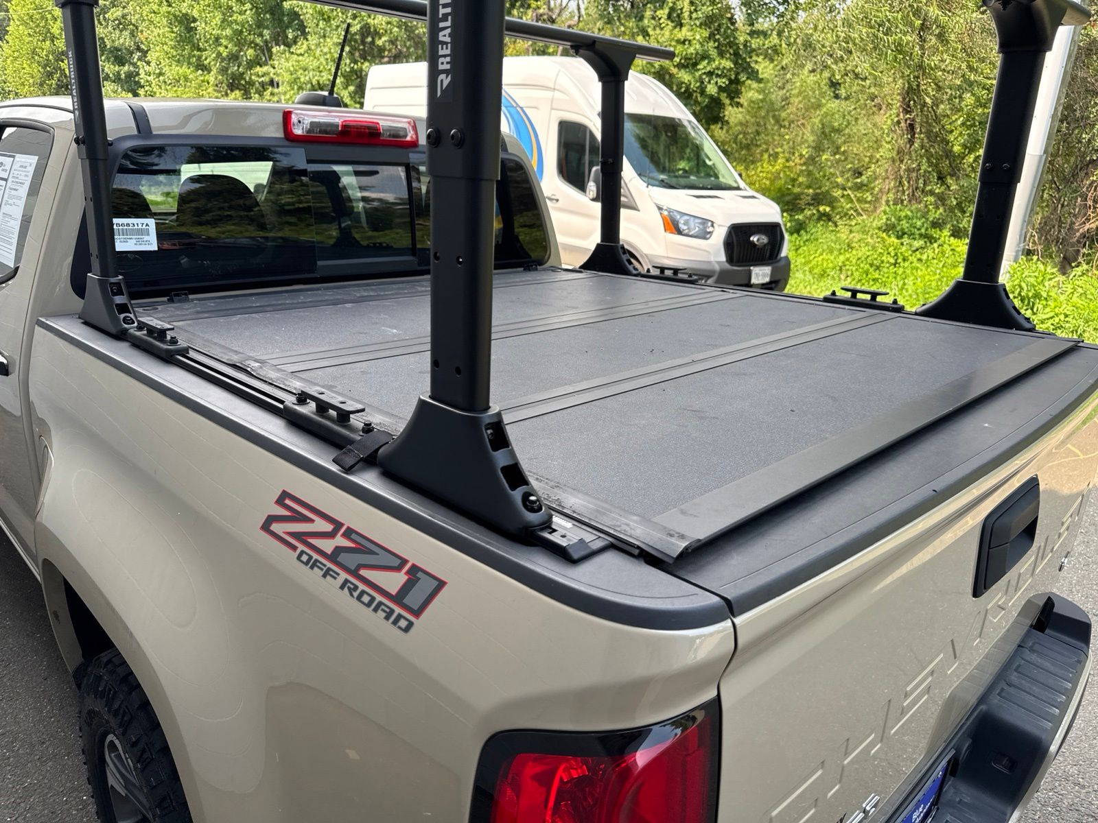Used 2022 Beige Chevrolet Z71 image 16
