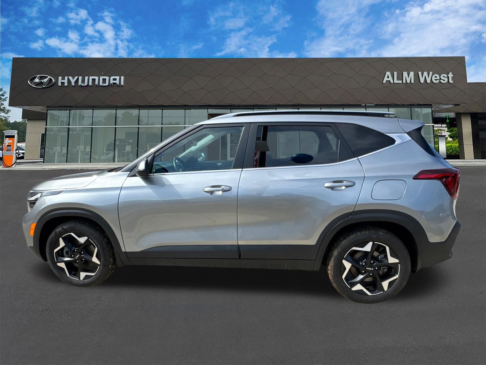 Used 2024 Steel Gray Kia EX image 8