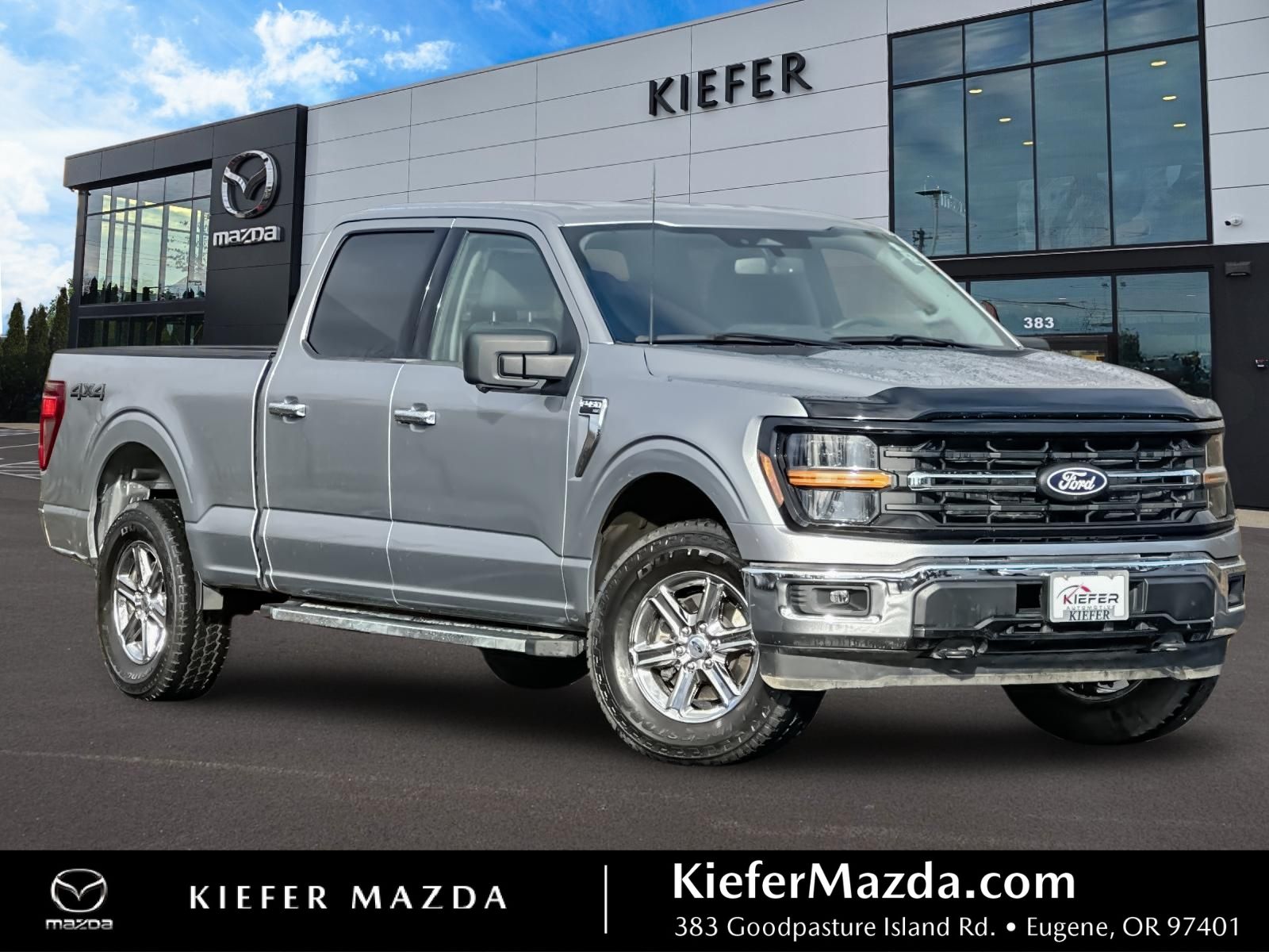 Iconic Silver Metallic 2024 Ford F-150 XLT SuperCrew 4WD Pickup Truck Four-Wheel Drive Automatic