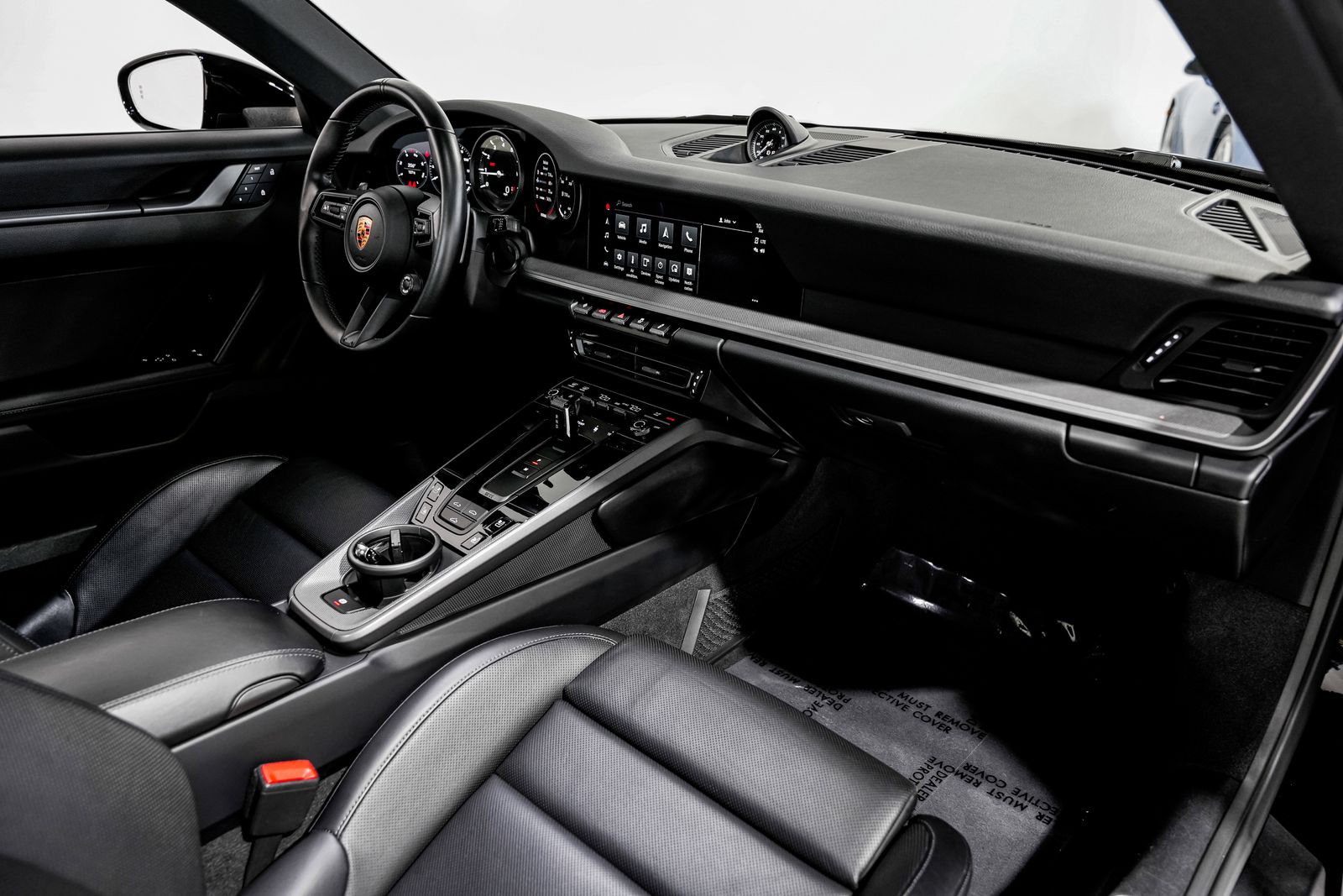 2022 Porsche 911 Carrera 4S — photo 30