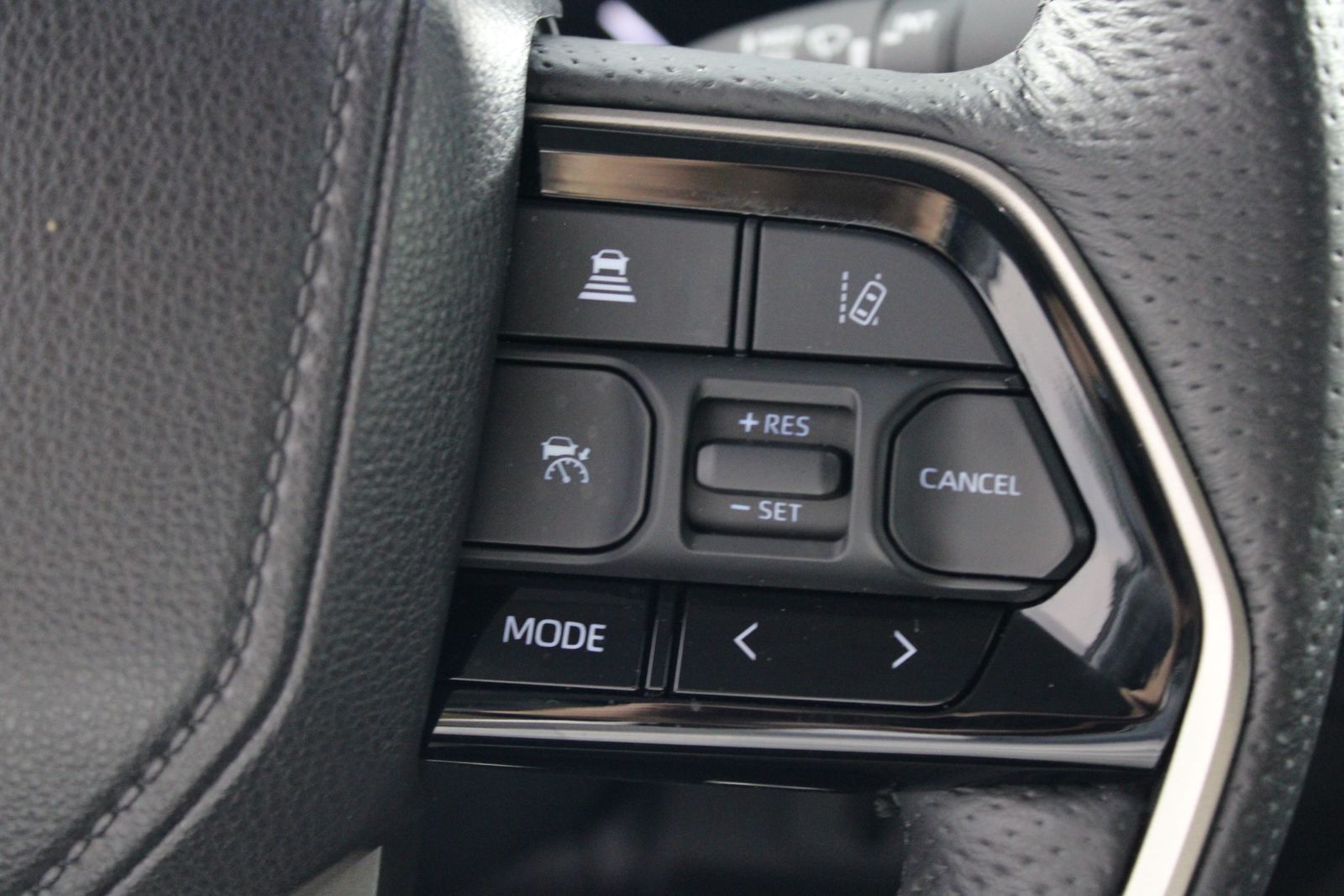 Used 2024 Silver Toyota SR5 image 32