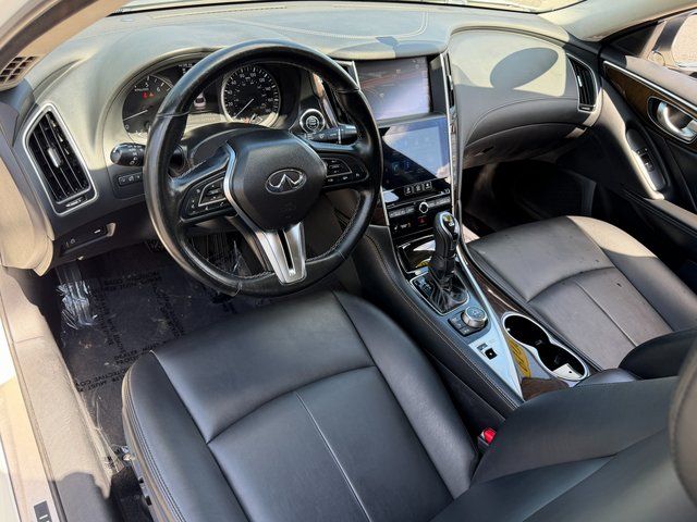 Used 2019 Majestic White INFINITI 3.0t LUXE image 36