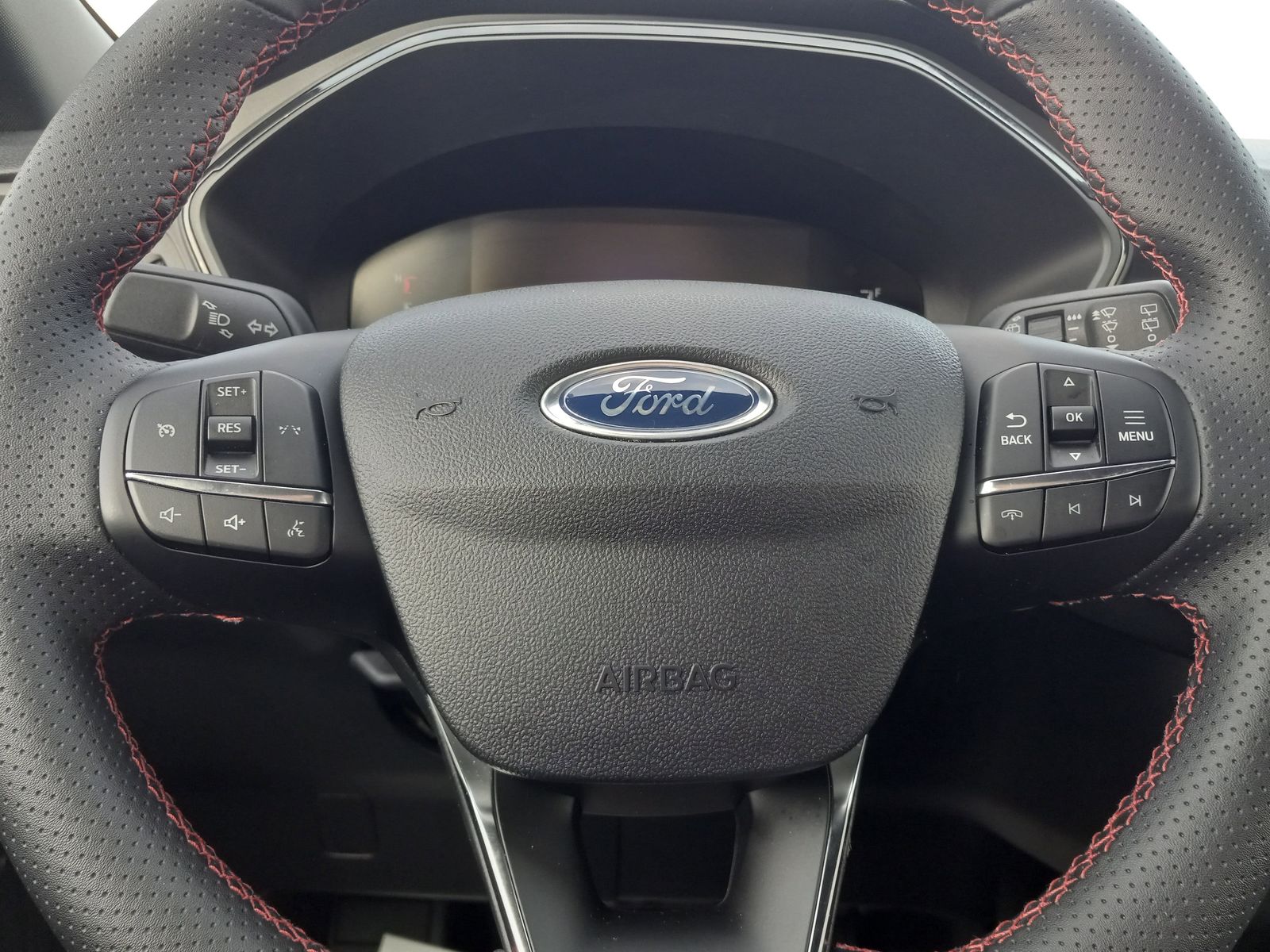 2025 Ford Escape image 18
