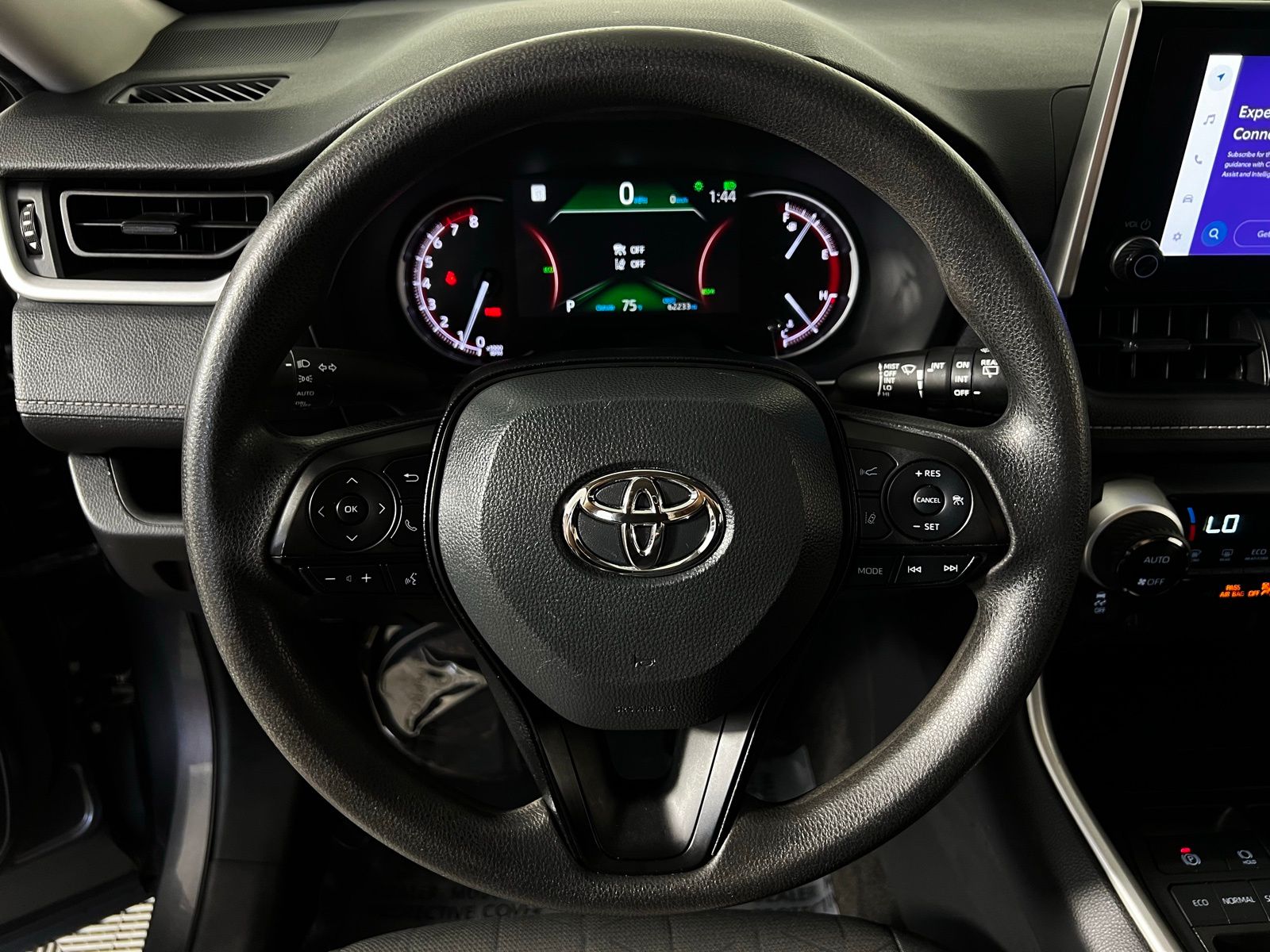 Thumbnail: 2024 Toyota RAV4 - 16