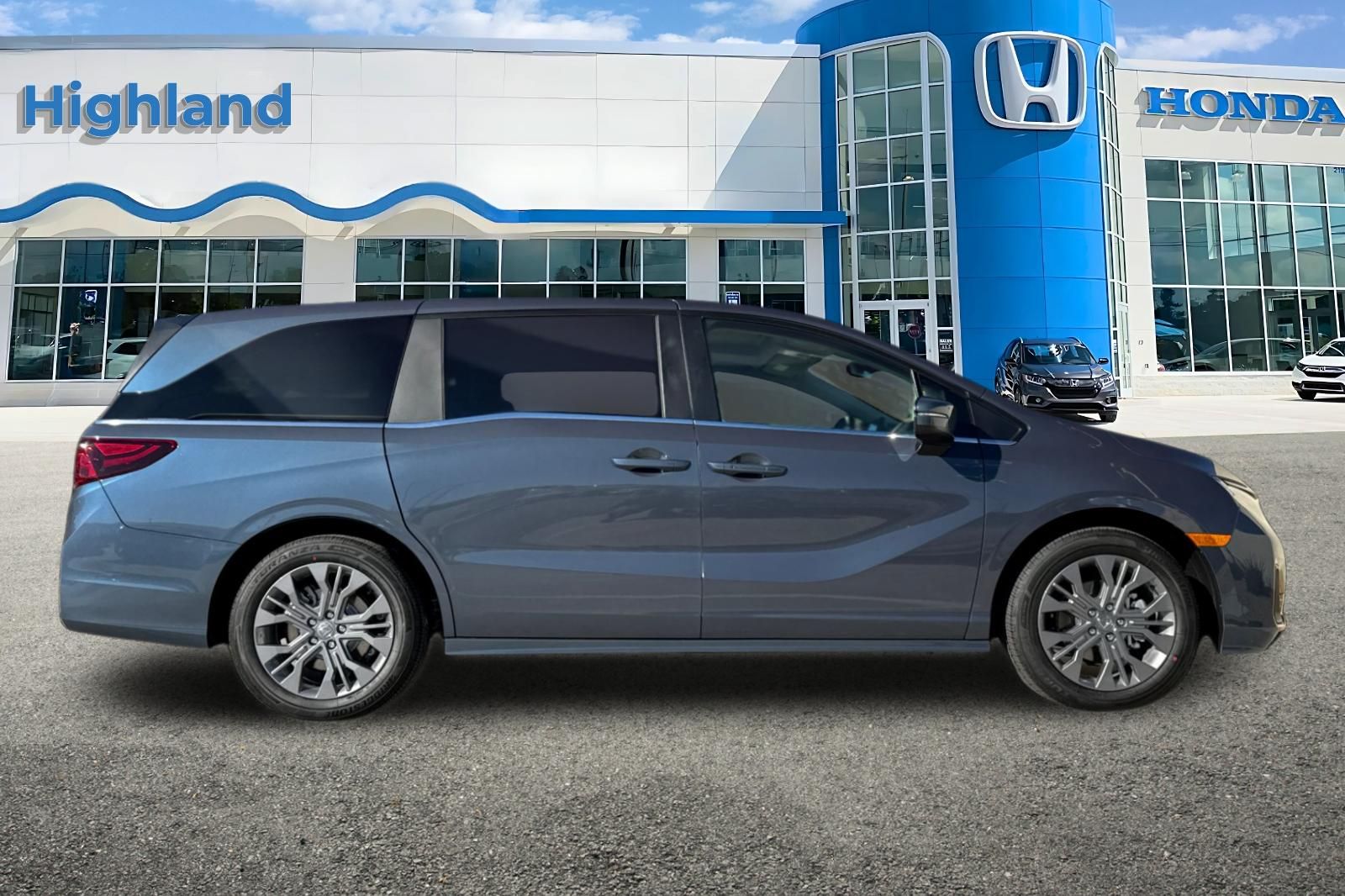 New 2026 Gray Honda Touring image 6