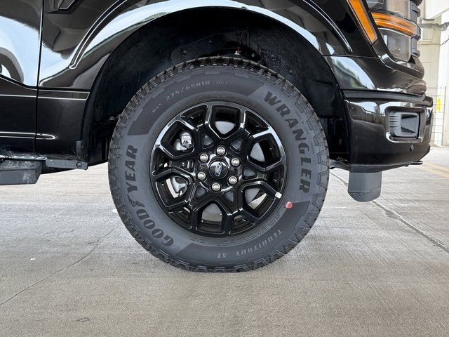 New 2026 Agate Black Metallic Ford XLT image 8