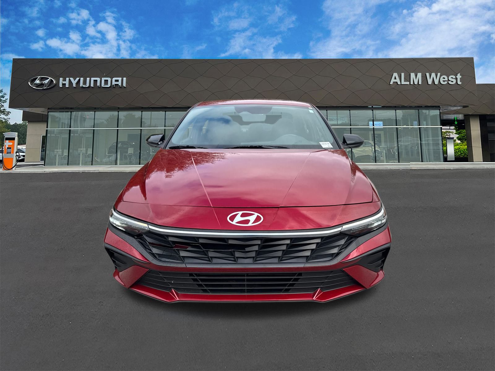 2025 Hyundai Elantra SEL Sport photo 2