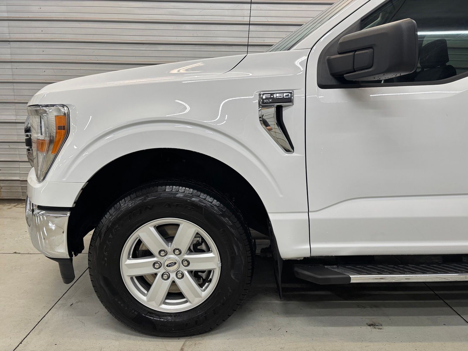 2022 Ford F-150 XLT - Image 4