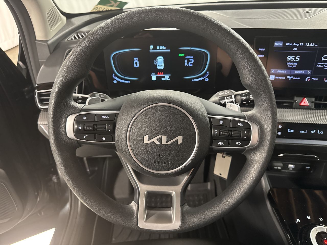 2023 Kia Sportage Hybrid LX photo 20