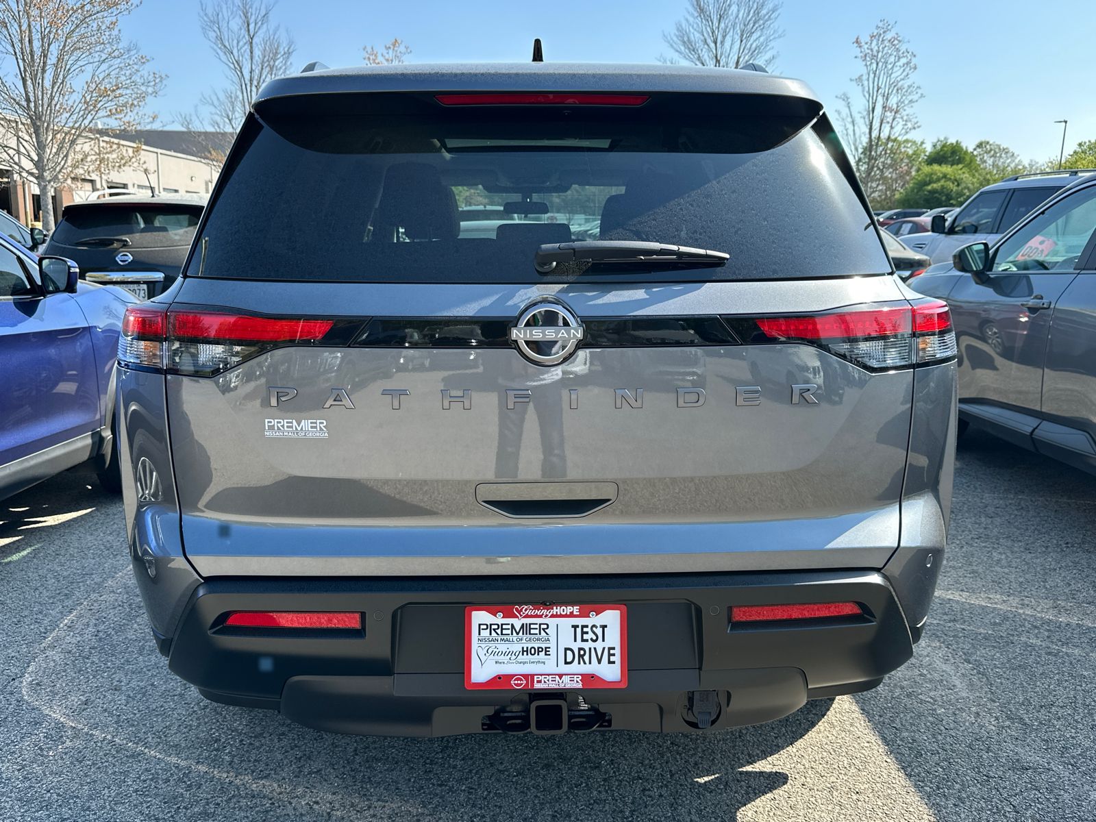 View vehicle photo 4