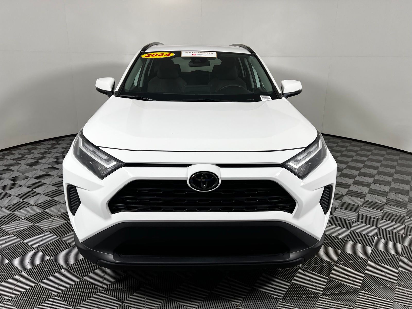 Thumbnail: 2024 Toyota RAV4 - 2
