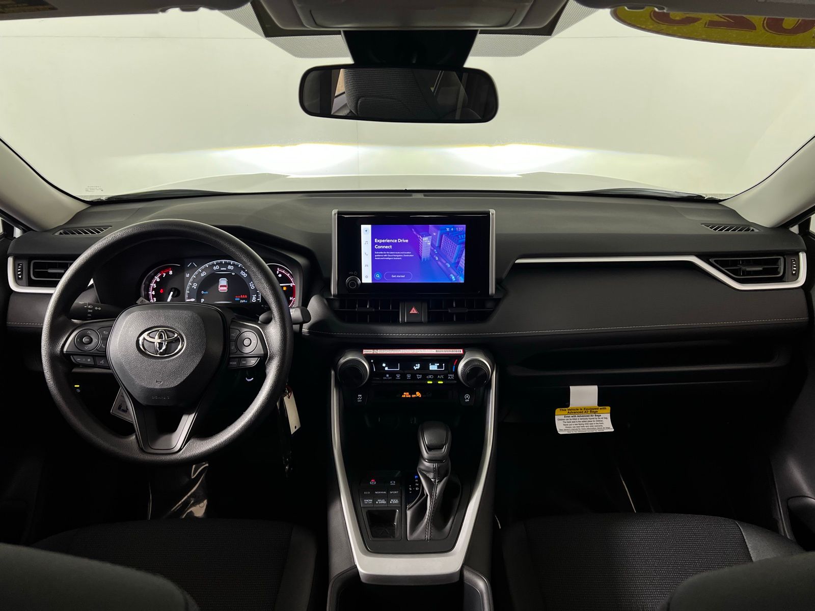 Thumbnail: 2025 Toyota RAV4 - 21