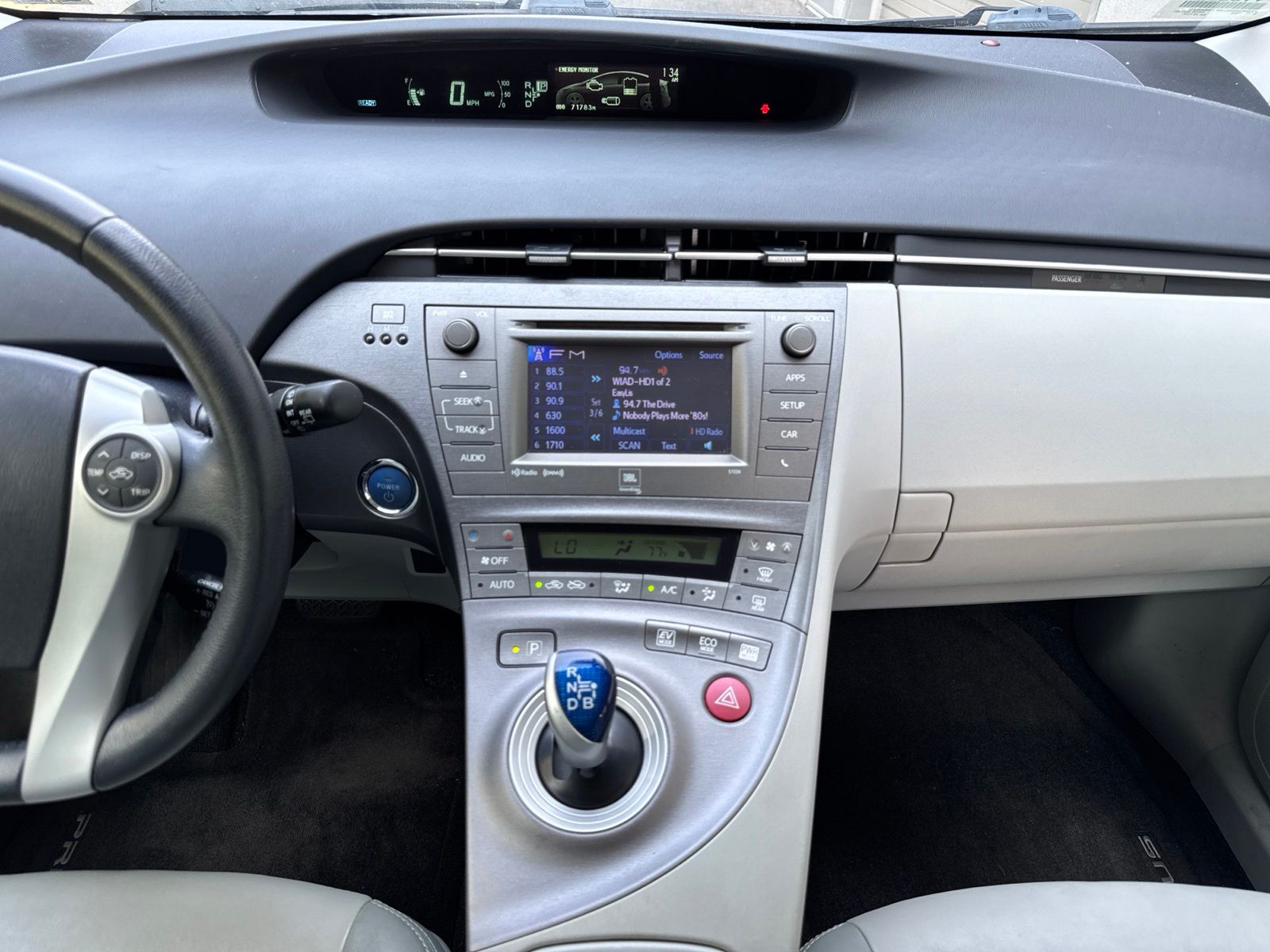 Used 2015 Winter Gray Metallic Toyota Four image 23