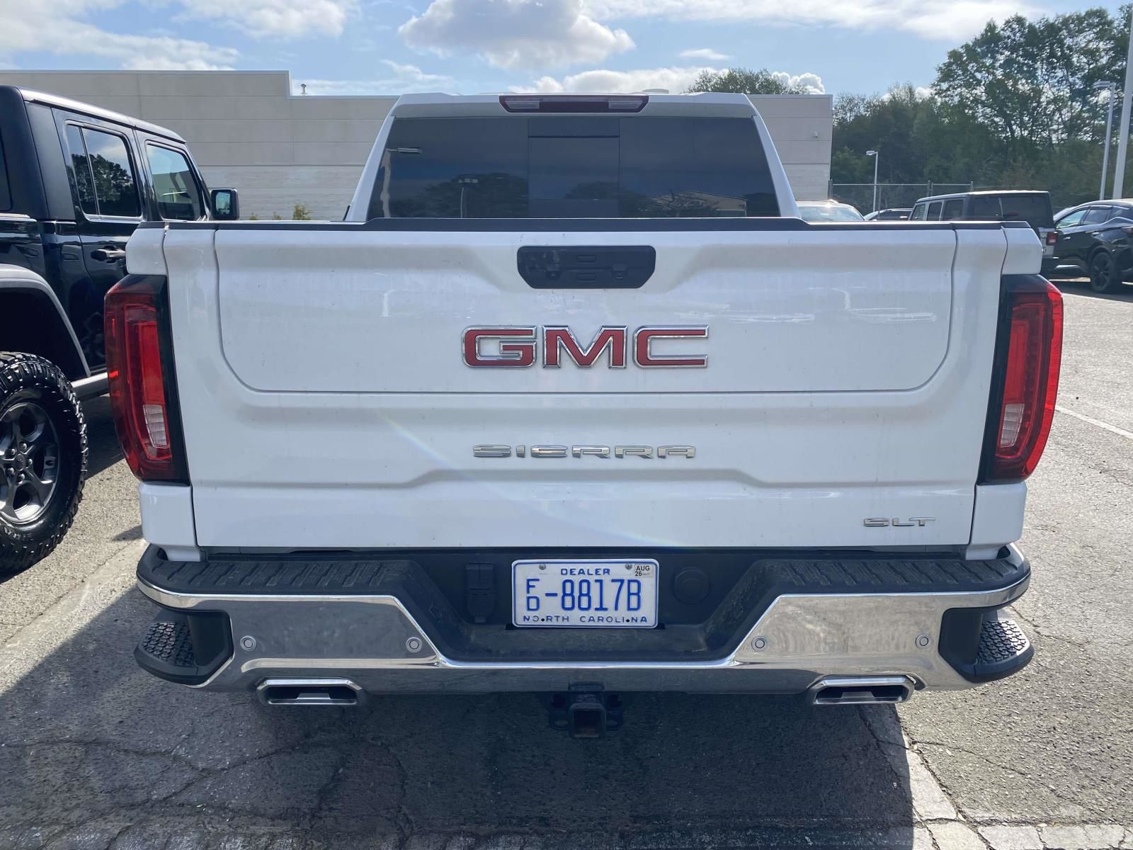 View vehicle photo 7