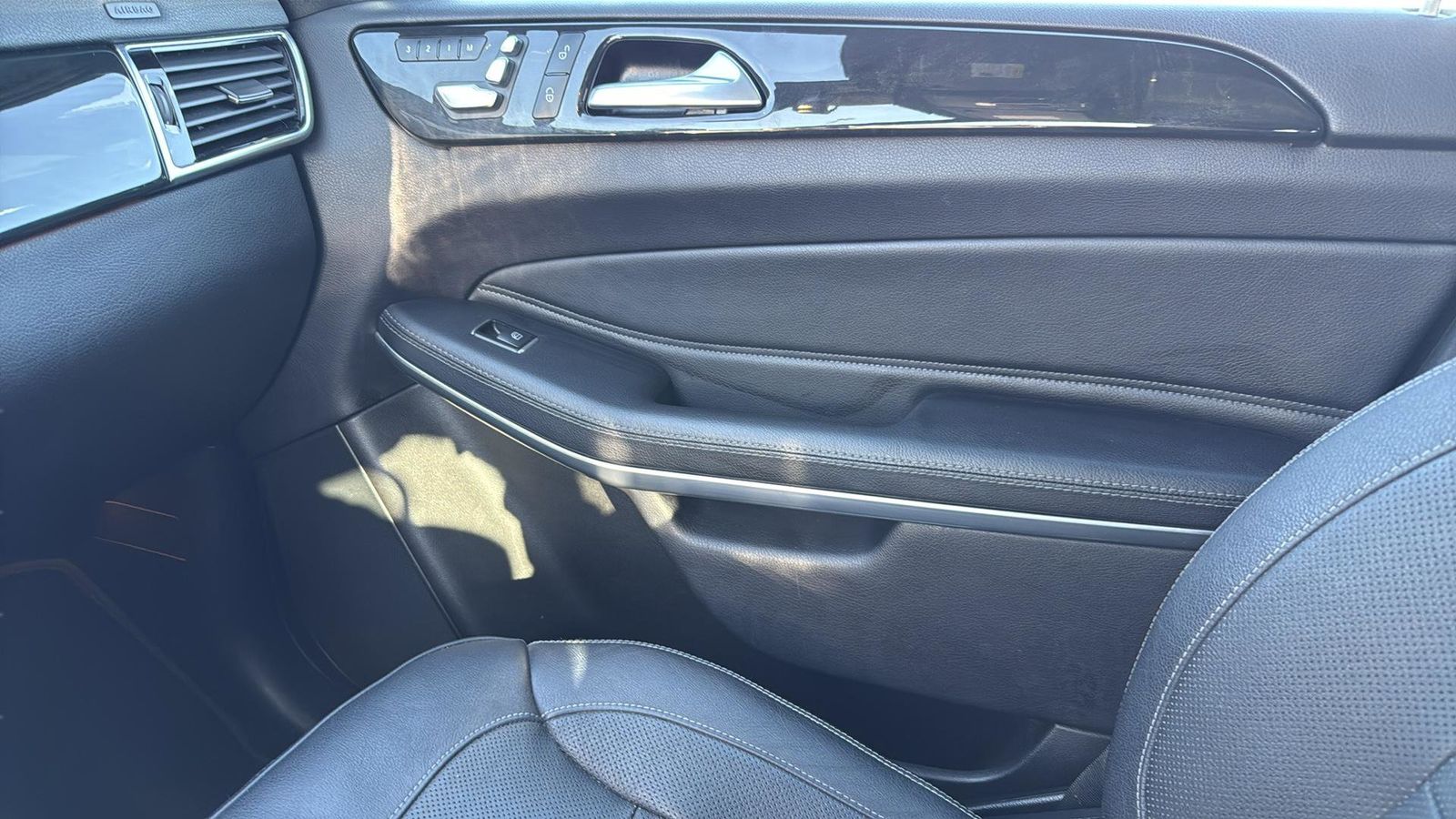 Used Car 2017 Mercedes-benz Gls  Gls 550 For Sale Under $30,000 In Austin, Texas