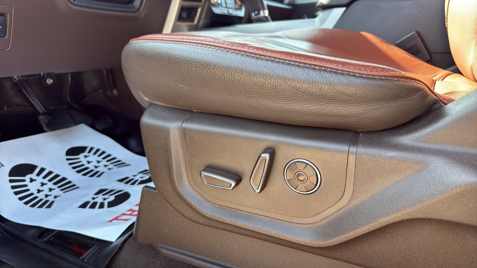 Used 2019 Blue Ford King Ranch image 6