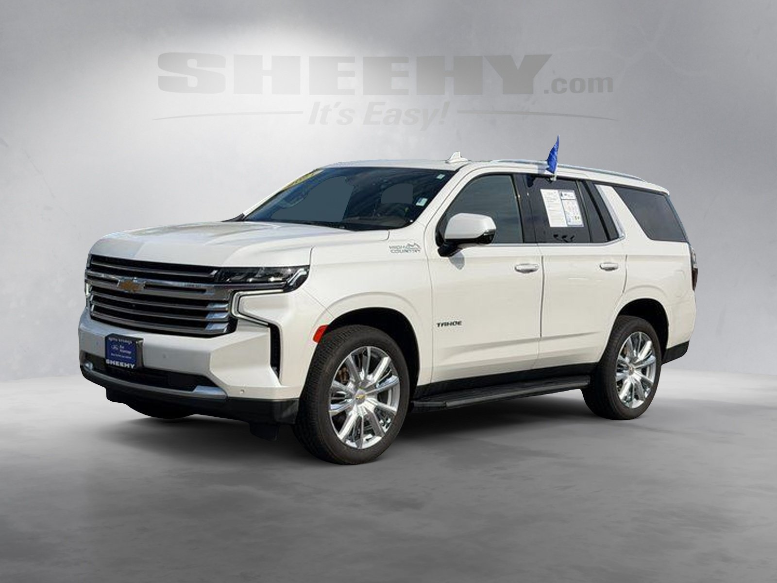 Used 2021 Iridescent Pearl Tricoat Chevrolet High Country image 17