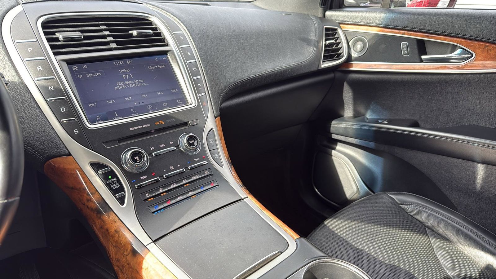 Used Car 2020 Lincoln Nautilus  Reserve For Sale Under $25,000 In Austin, Texas