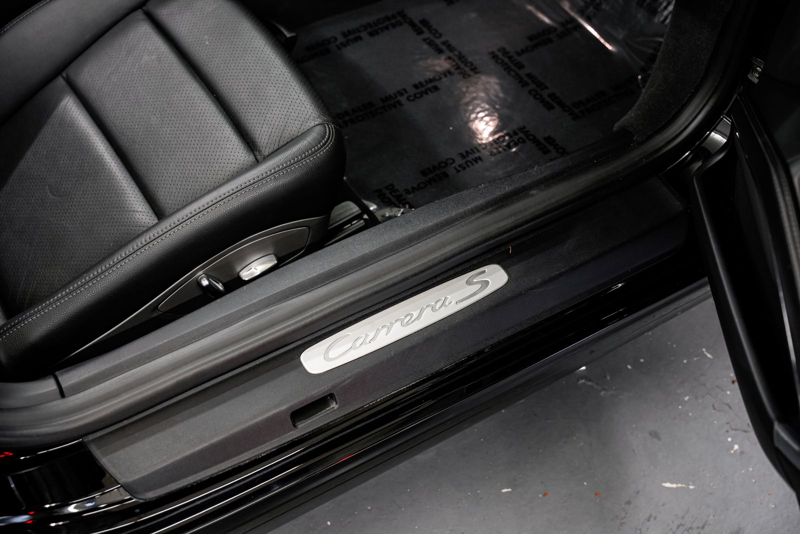 2014 Porsche 911 Carrera S — photo 23
