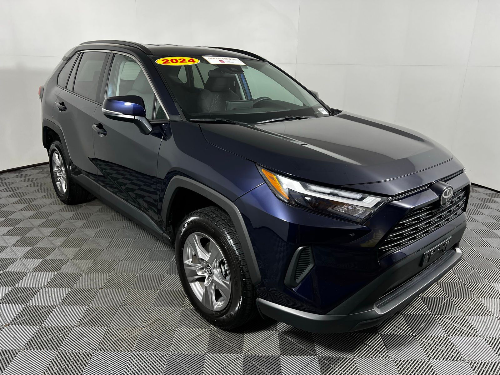 Thumbnail: 2024 Toyota RAV4 - 3