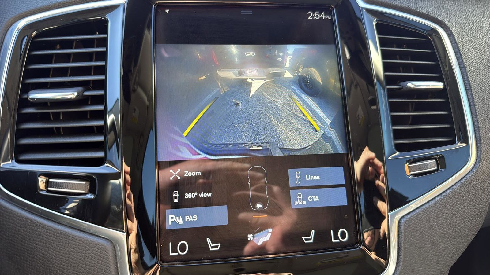 Used Car 2021 Volvo Xc90  T6 Momentum For Sale Under $30,000 In Austin, Texas