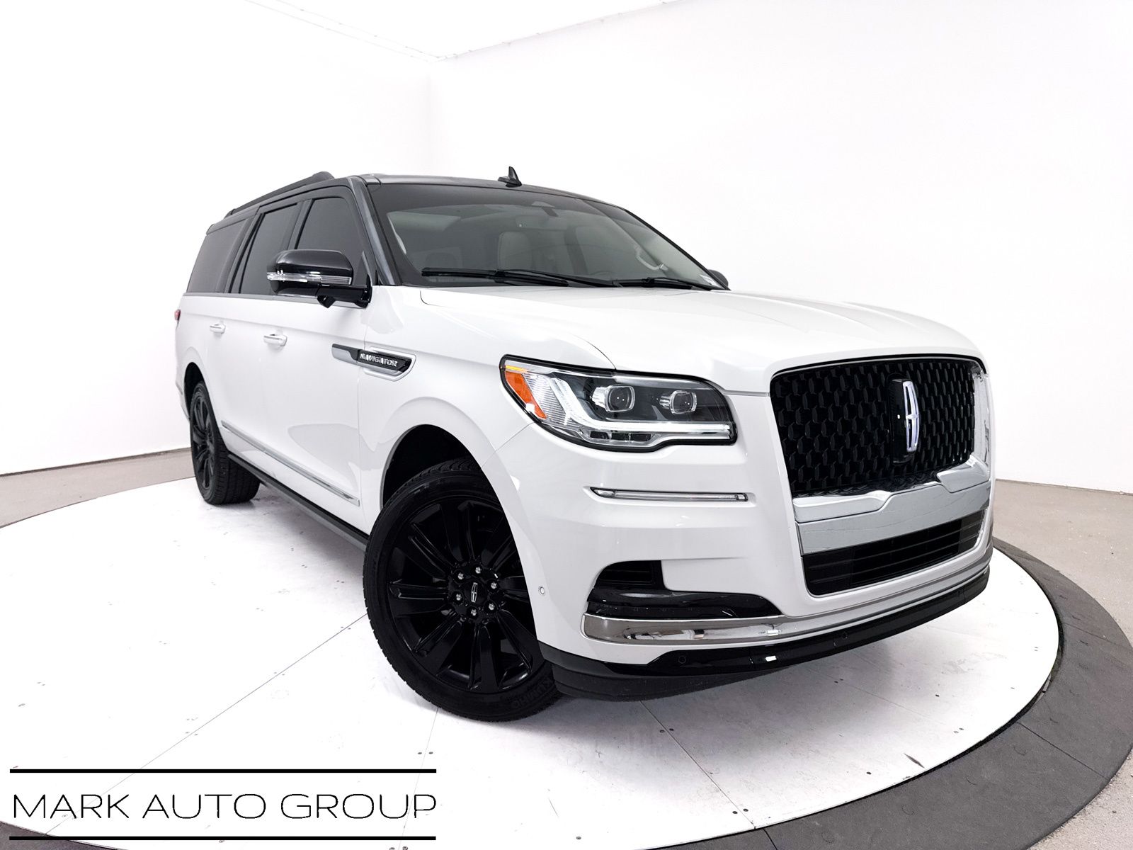 2022 Lincoln Navigator L Black Label