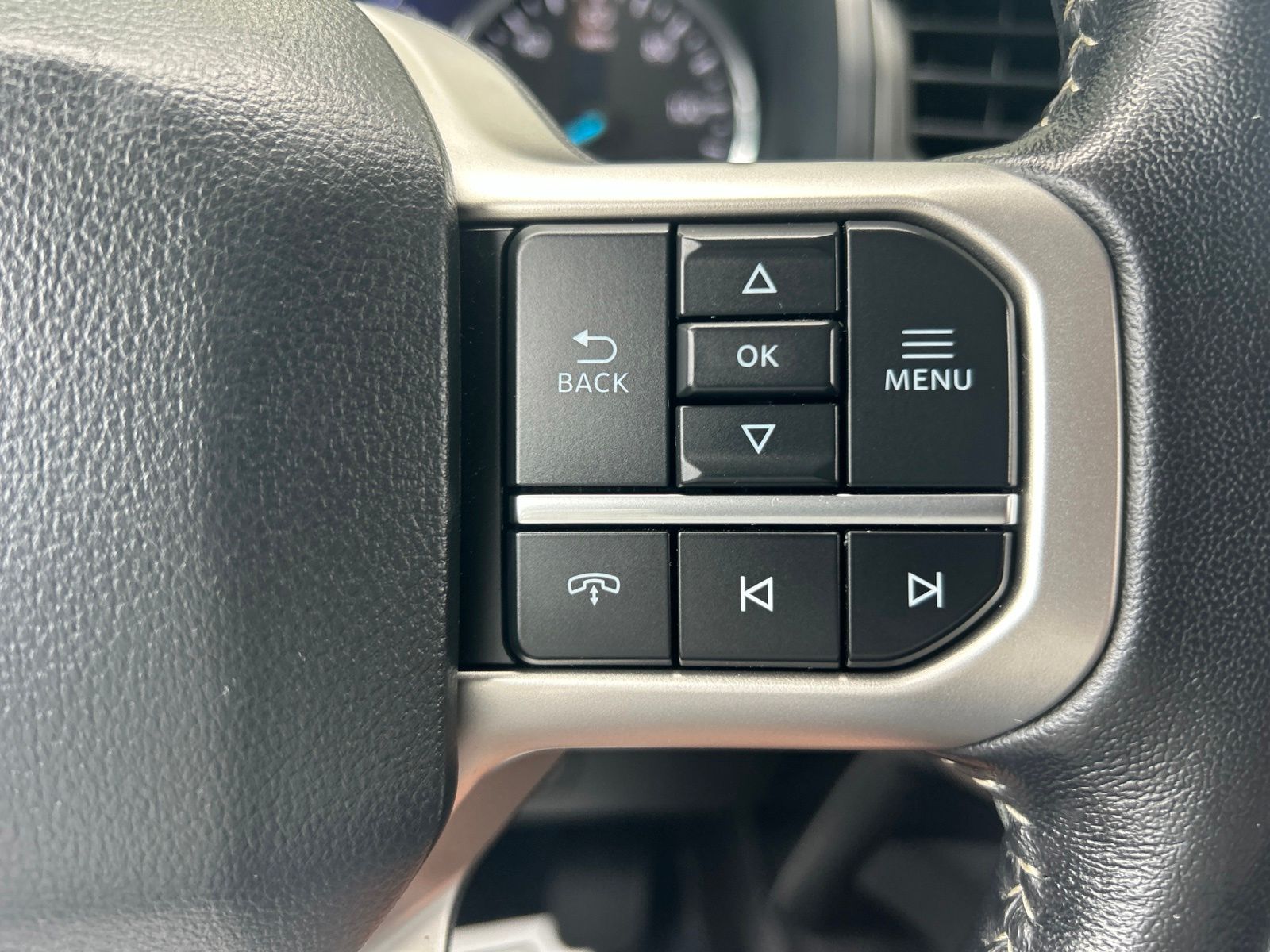 Certified Used 2024 Gray Metallic Ford XLT image 19