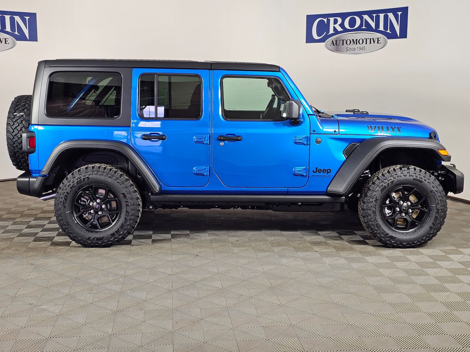 View vehicle photo 6