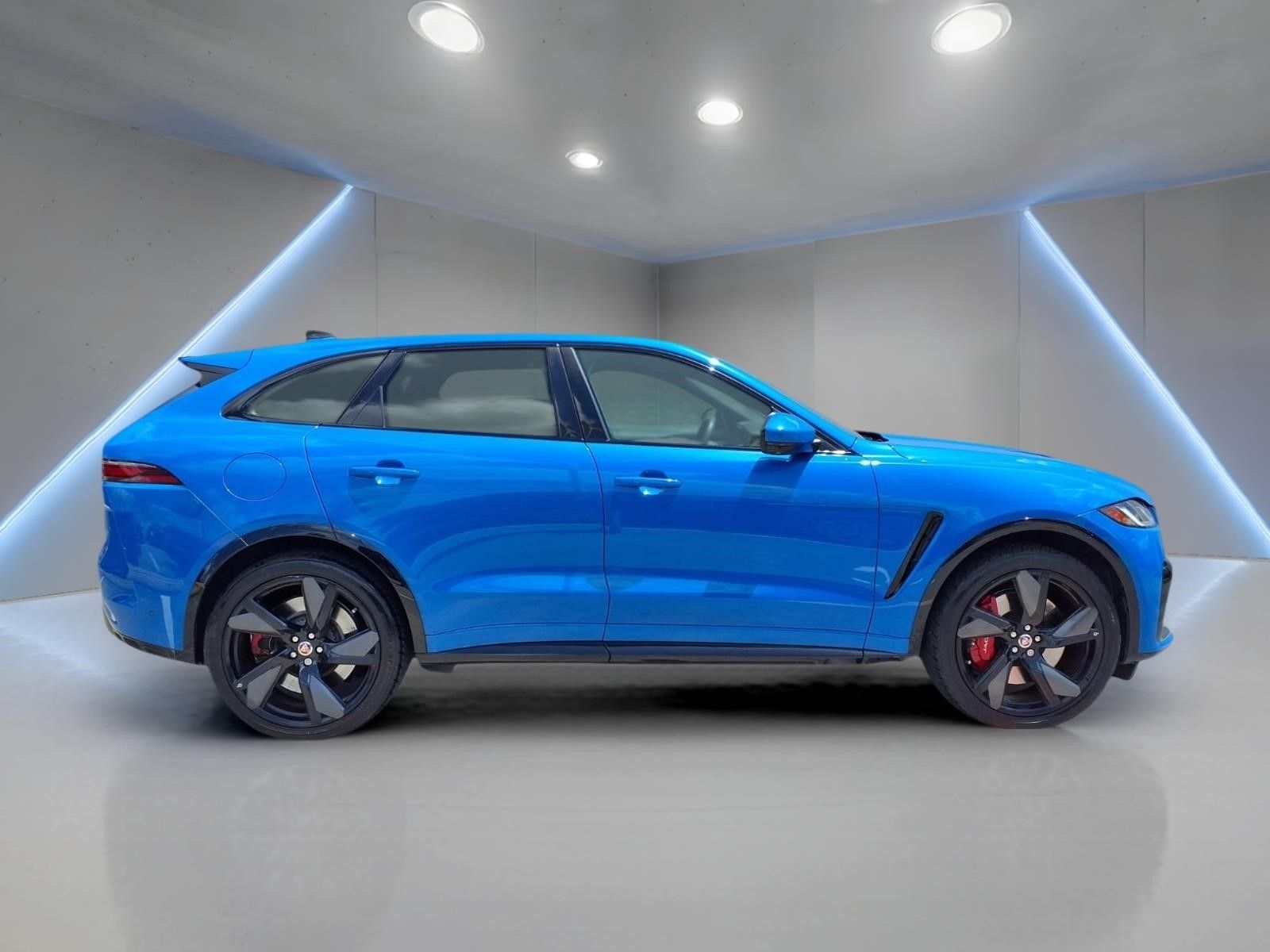 2023 Jaguar F-PACE SVR - 5