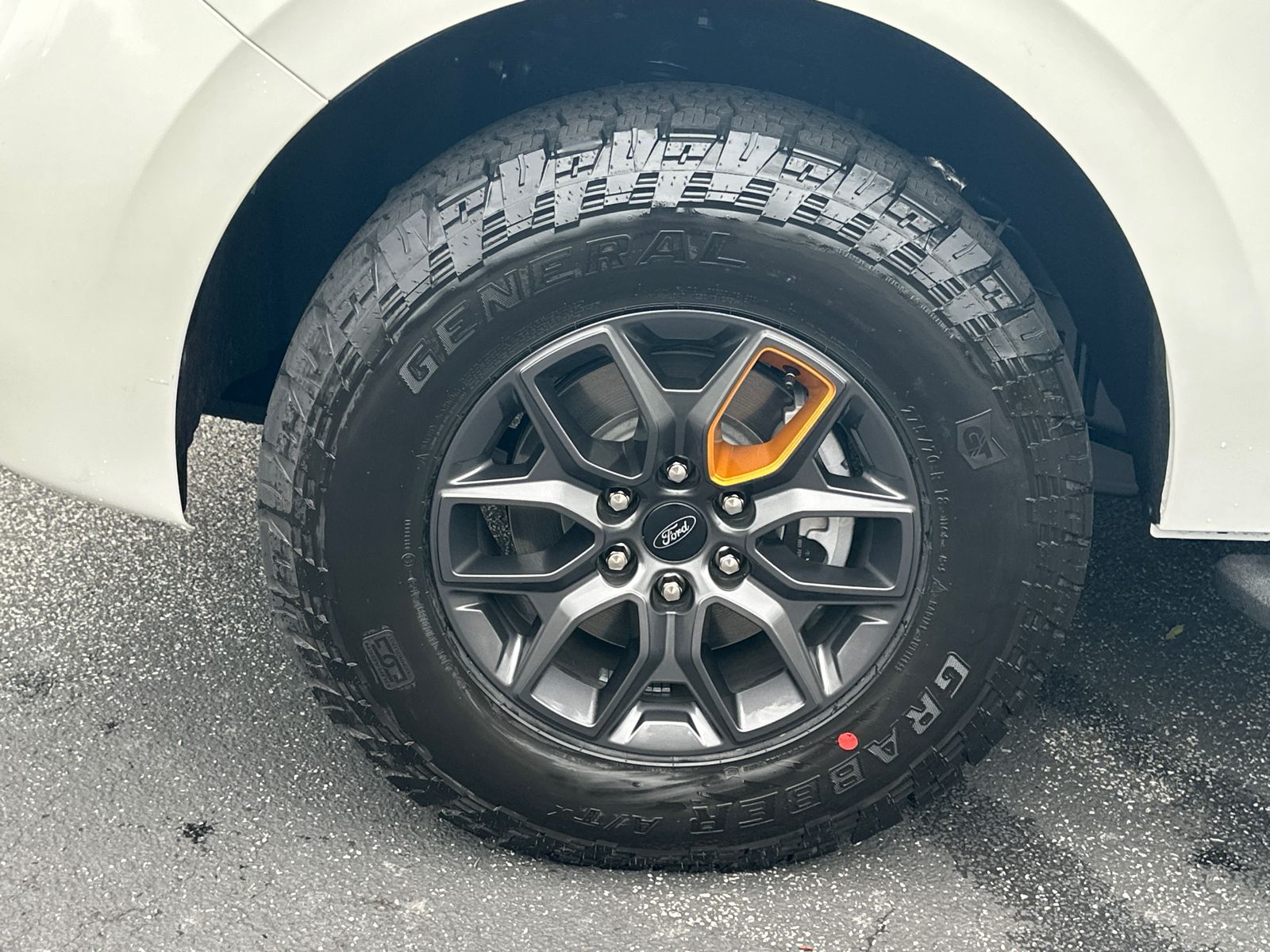New 2026 Star White Metallic Tri-Coat Ford Tremor® image 12