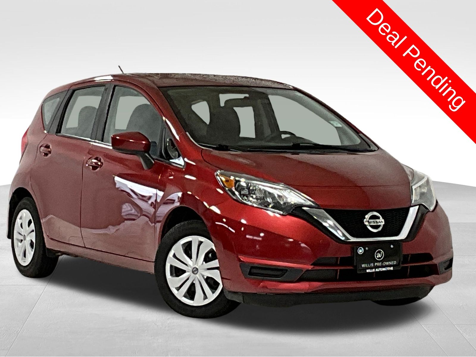 Cayenne Red Metallic 2019 Nissan Versa Note Hatchback Front-Wheel Drive Continuously Variable Transmission