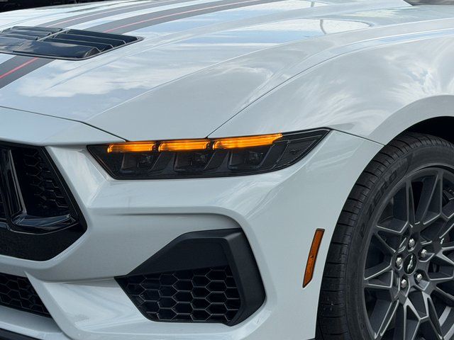 New 2026 Avalanche Gray Ford GT image 3