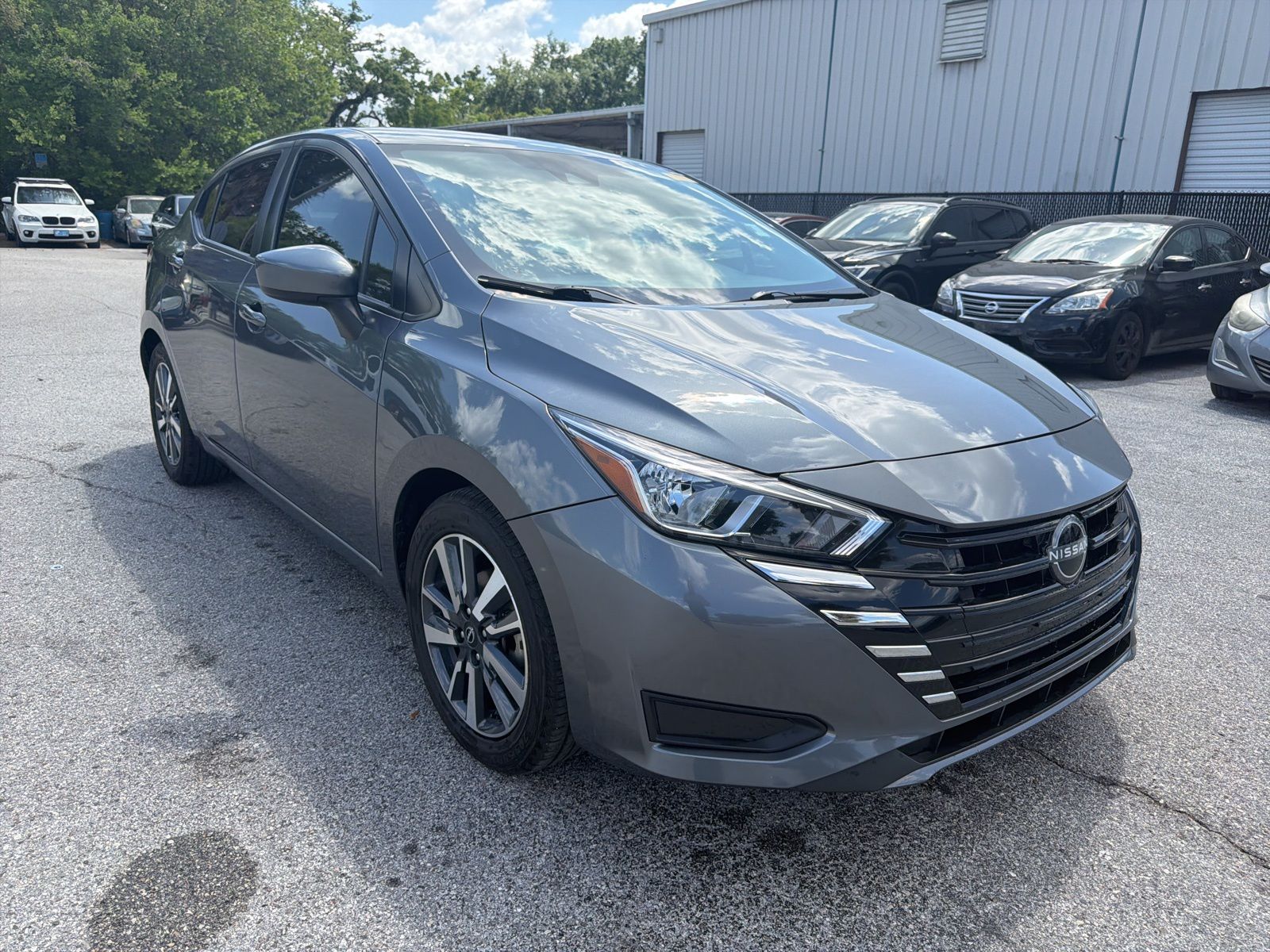 Used 2024 Nissan Versa 1.6 SV 4D Sedan