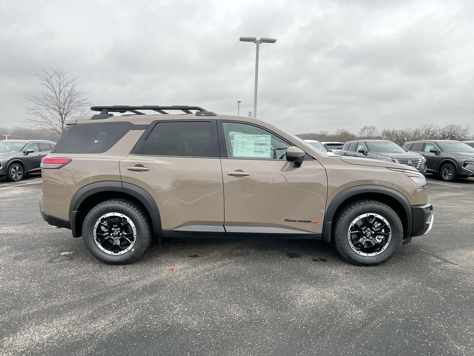 2025 Nissan Pathfinder Rock Creek 38