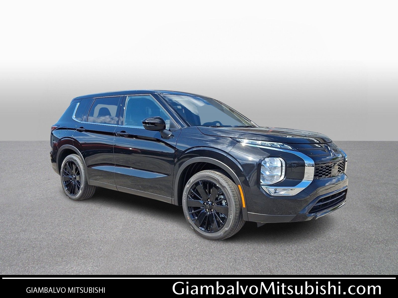 2026 Mitsubishi Outlander LE S-AWC's photo