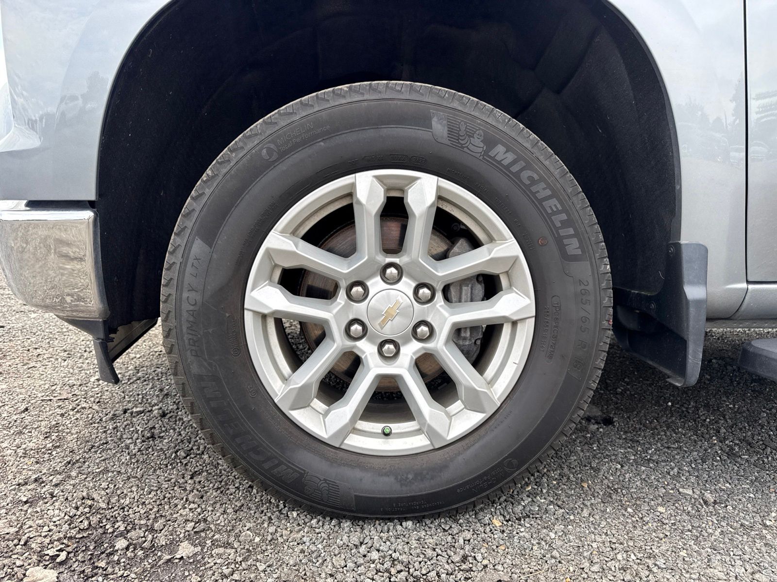 Used 2023 Gray Chevrolet LT image 25