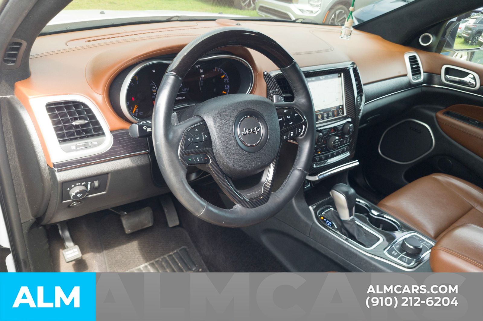 Used 2018 Bright White Clearcoat Jeep Summit image 6