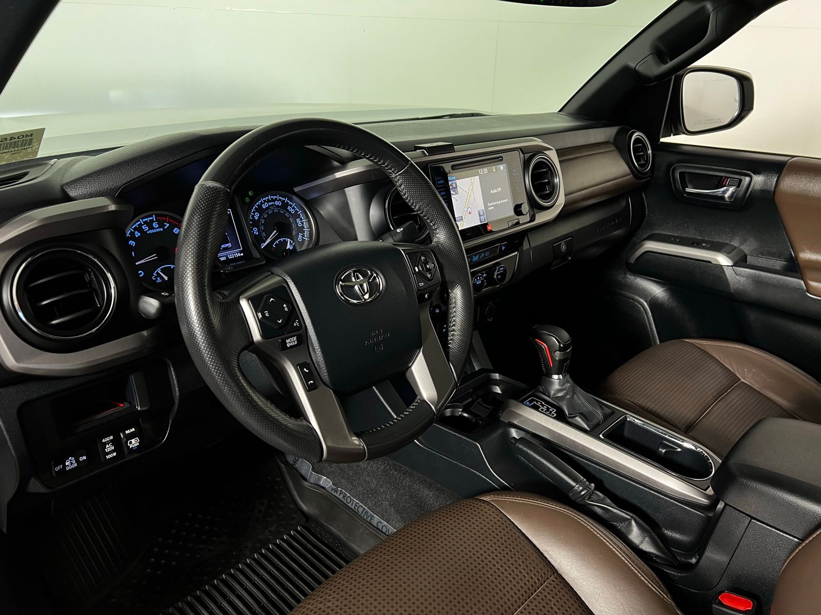 2017 Toyota Tacoma Limited 12