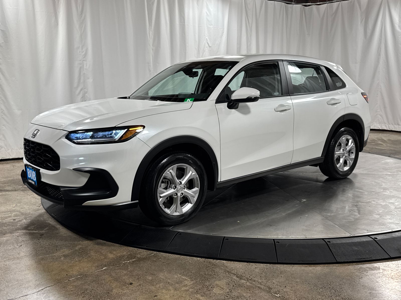 Platinum White Pearl 2024 Honda HR-V SUV / Crossover All-Wheel Drive Continuously Variable Transmission