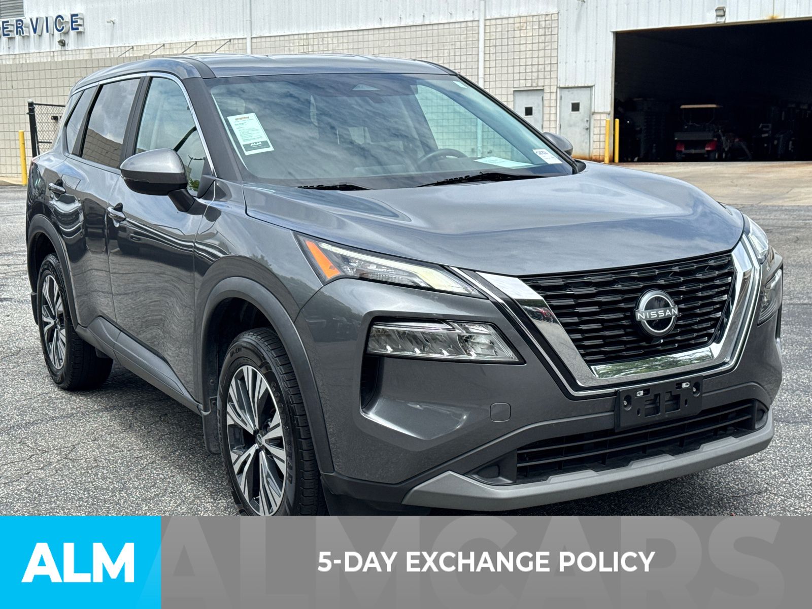 2023 Nissan Rogue SV photo 4