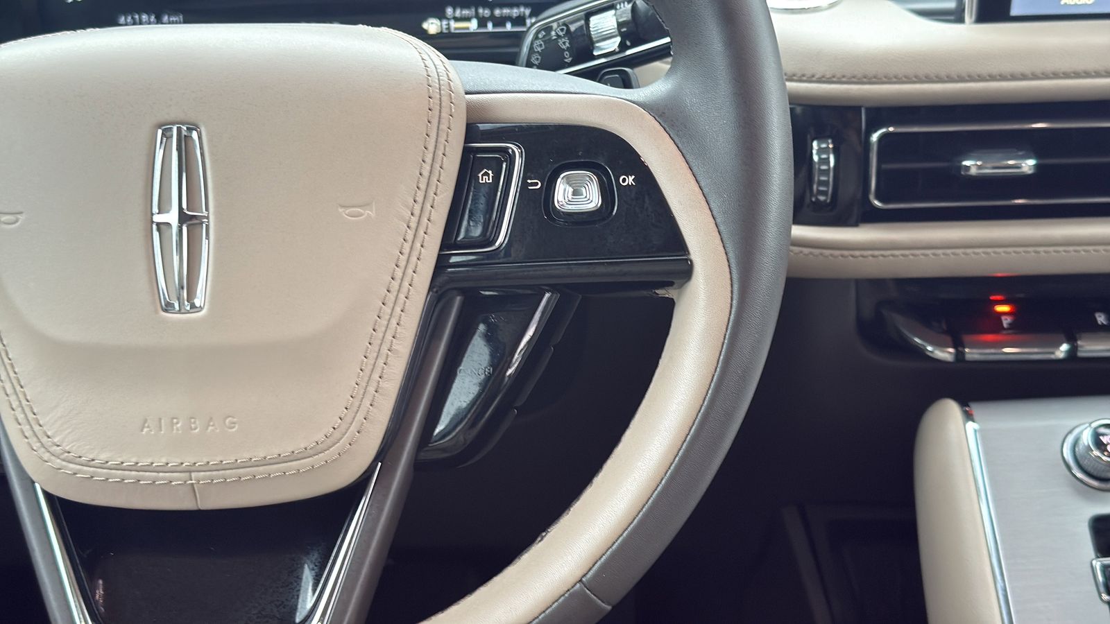 Used Car 2023 Lincoln Aviator  Standard For Sale Under $40,000 In Austin, Texas